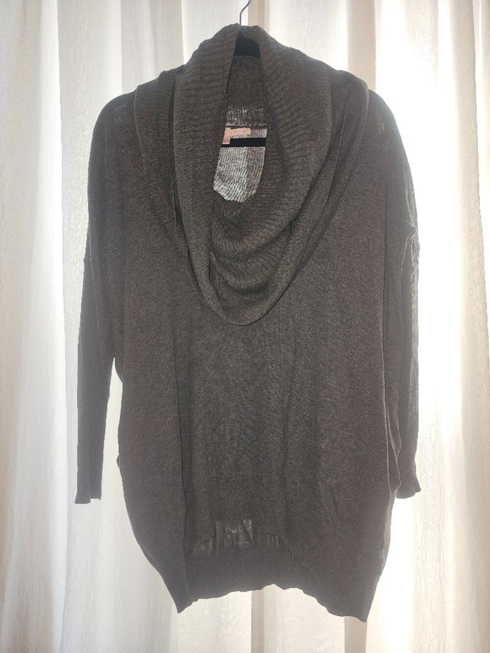Victoria’s Secret Gray Cowl Neck Tunic Sweater S/P Petite Side Pockets